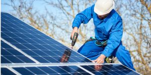 Installation Maintenance Panneaux Solaires Photovoltaïques à Laifour